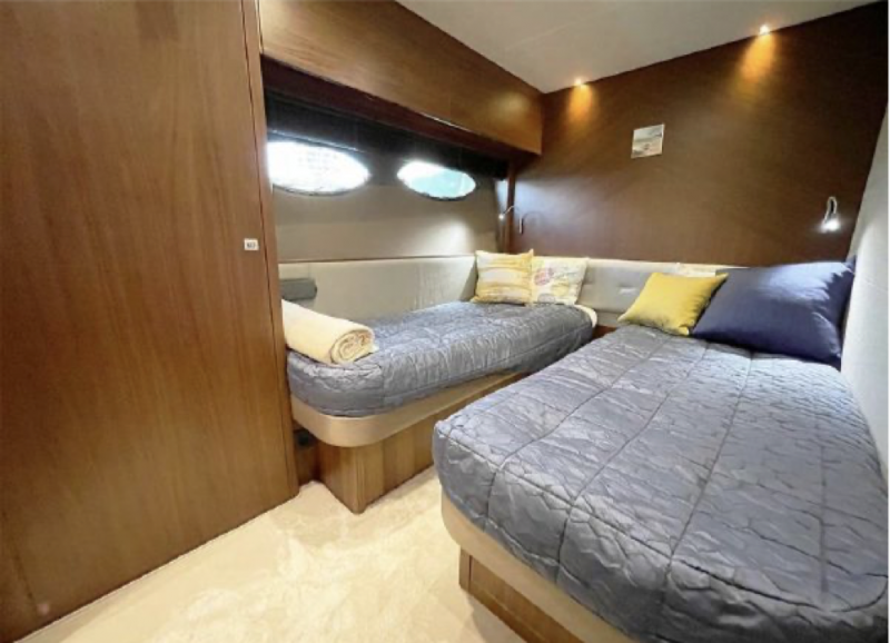 Princess 82 2014 for sale Lowerdeck starboard starboard twin abyacht.com
