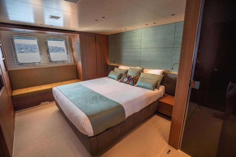 Sanlorenzo 76 2019 for sale LD double bed cabin Abyacht.com