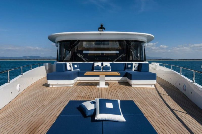 Maiora 30 M Convertible 2021 for sale Bow deck area abyacht.com
