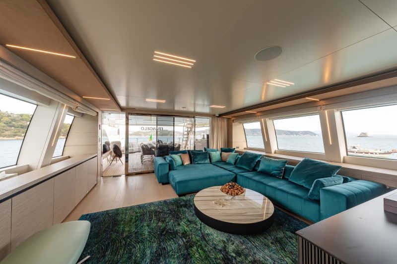 Custom Line 37 M 2019 for sale Skylounge saloon abyacht.com.png