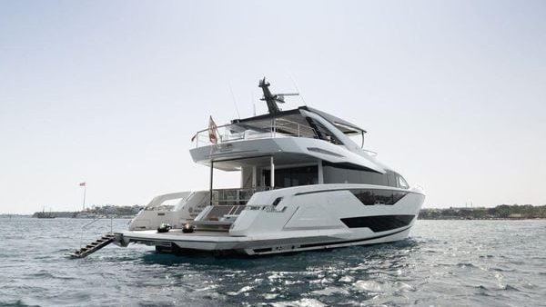 Sunseeker Ocean for sale Startboard from stern abyacht com