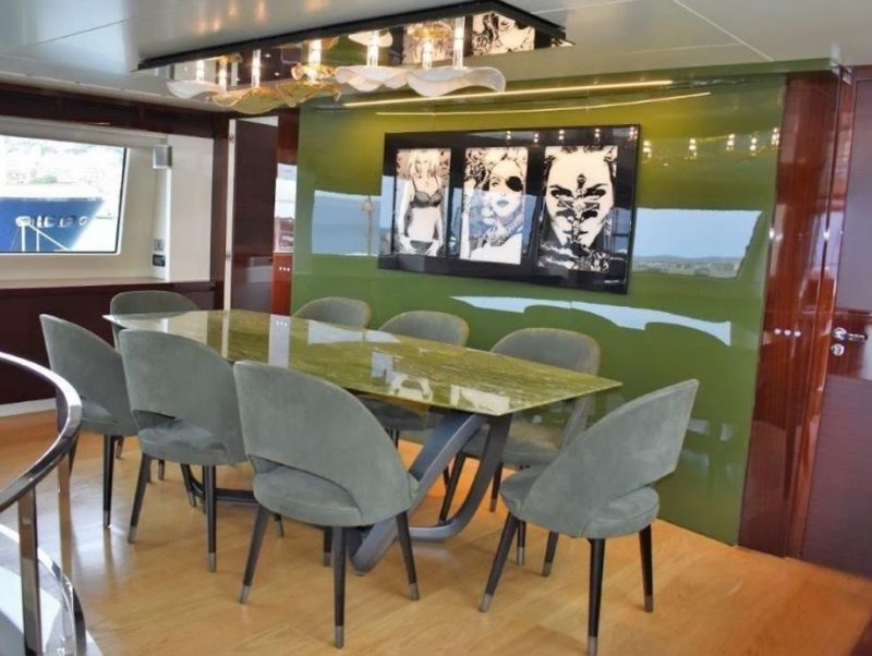 Amer 116 MD Dining Area